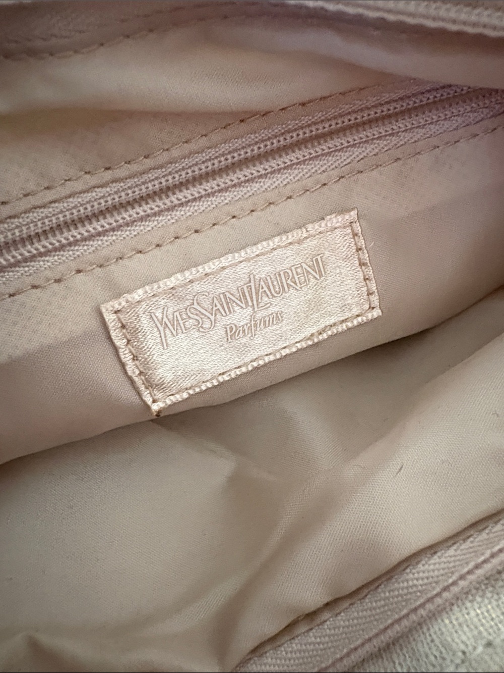 ✨ YSL Beauty Cosmetic Pouch ✨ - Picture 6 of 9